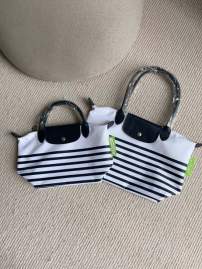 Picture of Longchamp Handbags _SKUfw186540748fw